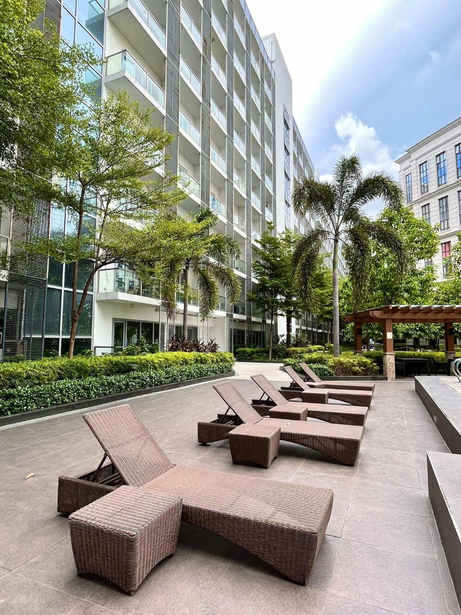 Studio At 81 Newport Boulevard Near Naia With Free Access To All Amenities Up To 2 Pax Manila Exterior foto