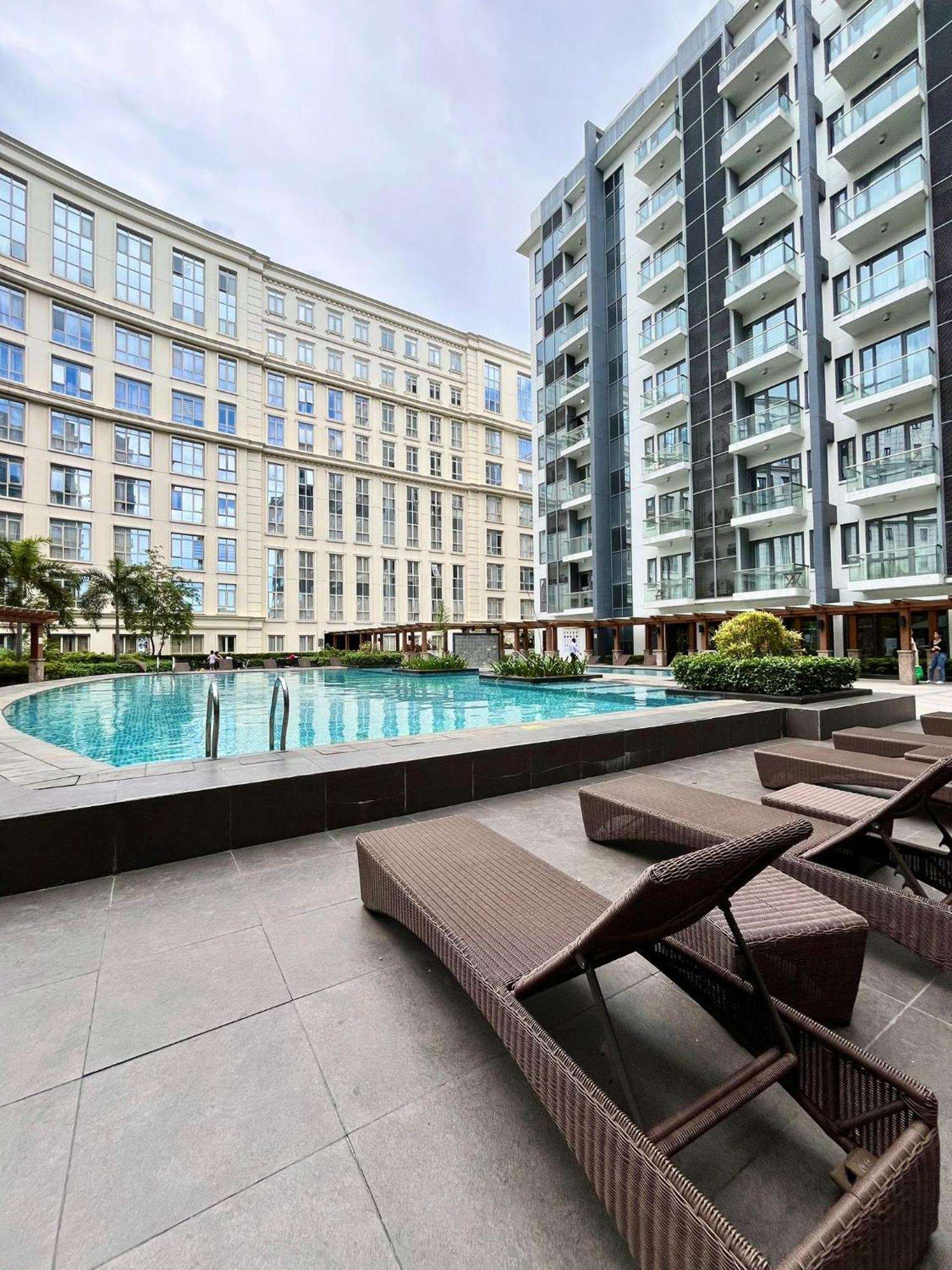Studio At 81 Newport Boulevard Near Naia With Free Access To All Amenities Up To 2 Pax Manila Exterior foto