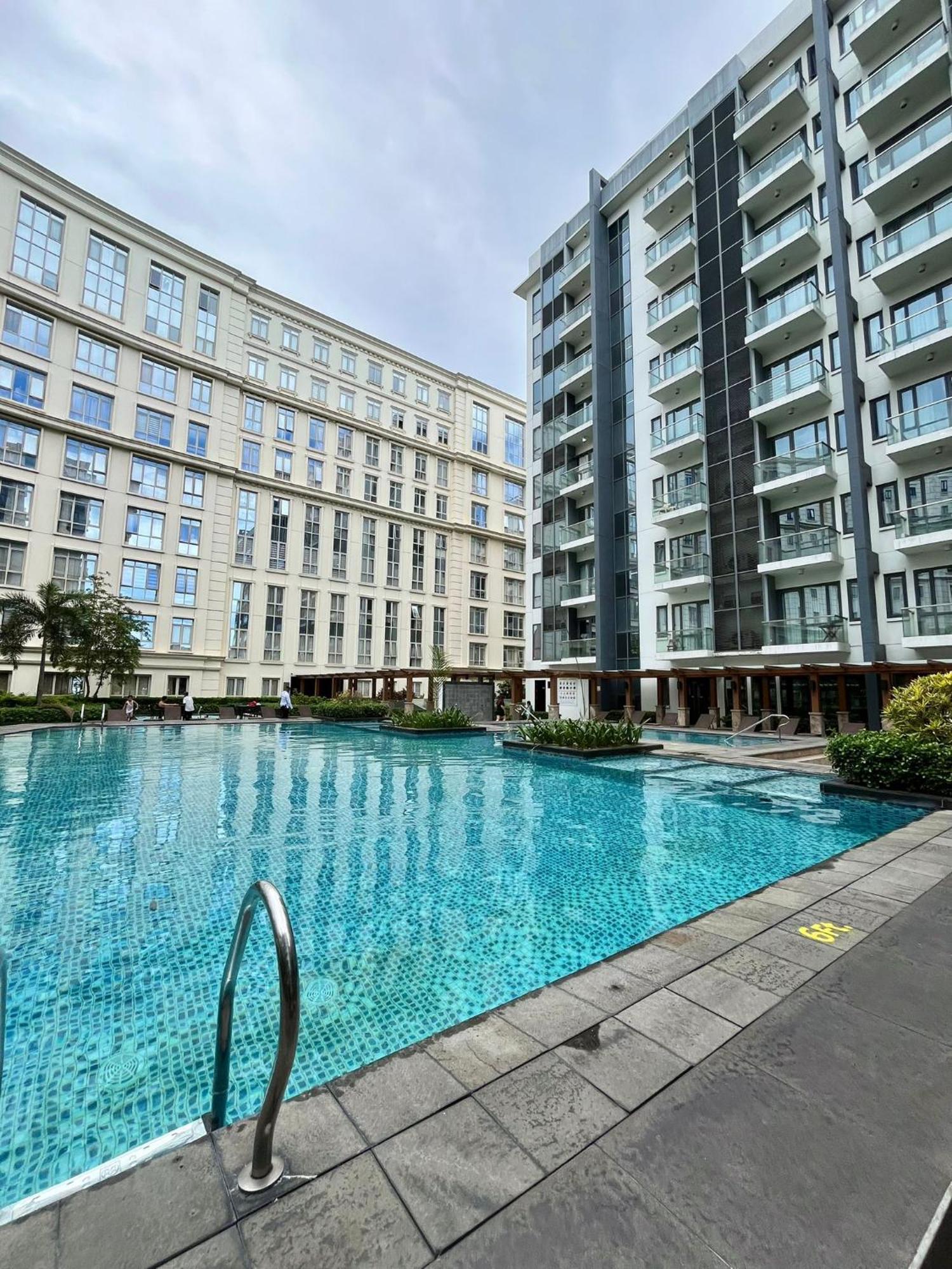 Studio At 81 Newport Boulevard Near Naia With Free Access To All Amenities Up To 2 Pax Manila Exterior foto